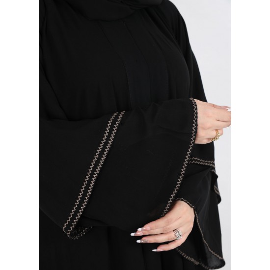 عباية كلوش طبقات تطريز ذهبي 5029