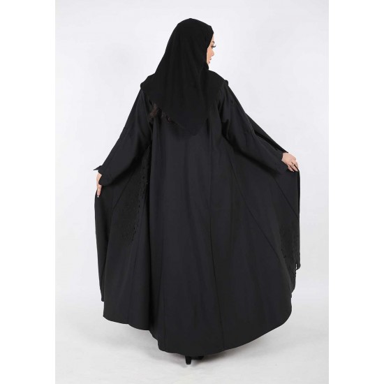 عباية اسود تطريز مع تحديد قيطان اسود 5033